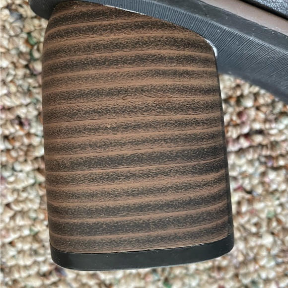 Black ankle boots - Picture 2 of 3